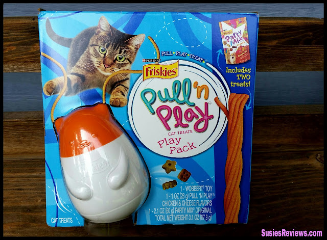 Friskies® Pull 'n Play Pack Makes Treat Time Fun! #MostPlayfulCat