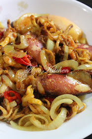 Azie Kitchen: Sotong Goreng Kunyit Yang Simple Simple Aje