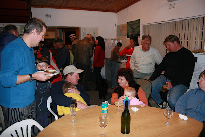 Foreground: Kevin Mitchell, Rob & Michael Tiffin, Sue Griffiths & Chritine Mitchell.  Background: everyone else!