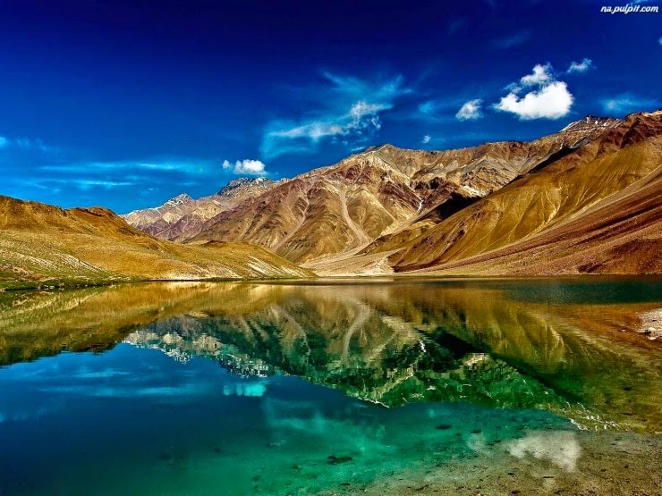 Chandra Taal – Lake of the Moon in the Himalayas, India