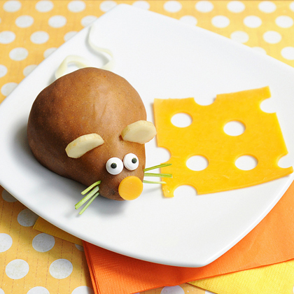 Cute Snack Idea: The Mouse Loves Cheese