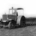 Povestea Uzinei Tractorul, care producea în zilele sale de glorie un tractor la nouă minute. Comuniștii au construit un oraș în jurul său