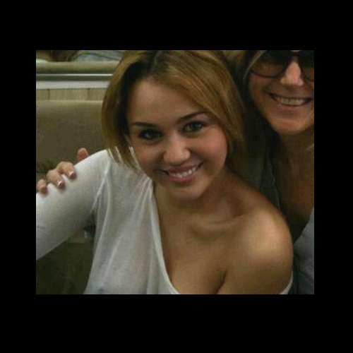 Miley Cyrus without bra Twitpic been posted recently in the web which