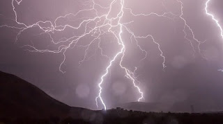 Ηλεία: Βροχή στα ορεινά - "Εμπρηστές" οι κεραυνοί σε Γεράκι και Μαζαράκι