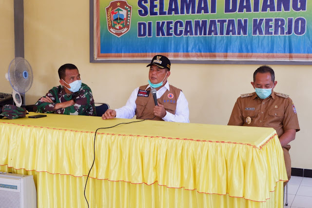 KodimKaranganyar - Silaturahmi Bupati Bersama Tim Medis Puskesmas dan Relawan Sekecamatan Kerjo