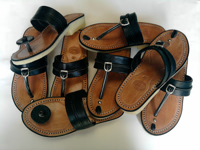 Sandal tradisional tarumpah