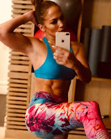 Jennifer Lopez's Sexiest Workout Selfie Photos