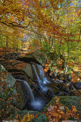 https://juergenroth.photoshelter.com/gallery/New-England-Waterfalls/G0000JYXsgkZo42A/