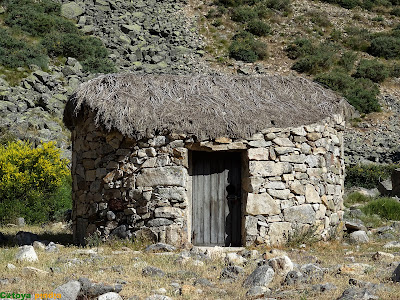 Chozo en la ruta a la laguna de los Caballeros.