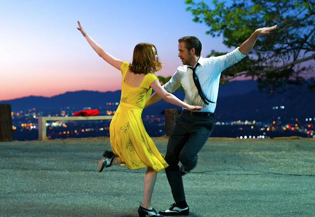 porady stylisty, filmy, ikona stylu, emma stone, la la land, moda w filmie, ryan gosling, stylizacje filmowe,  musical, la la land styl, stylizacje emmy stone