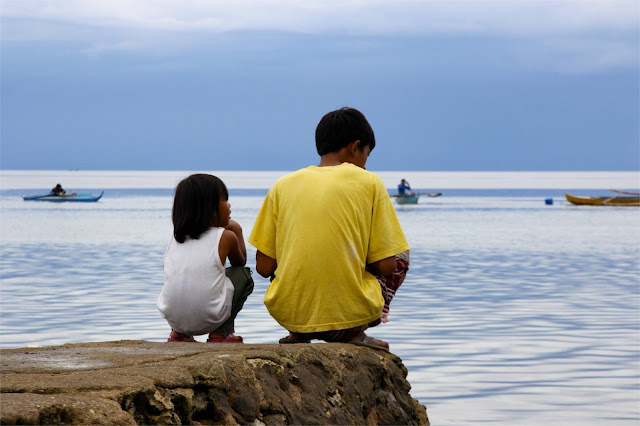 children by the water