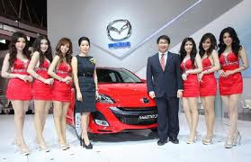 MOTOR SHOW 2011 ที่บูธ MAZDA