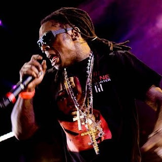 Lil Wayne - Put The Light On Me Lyrics