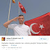 Podolski causa polêmica com foto postada no Twitter