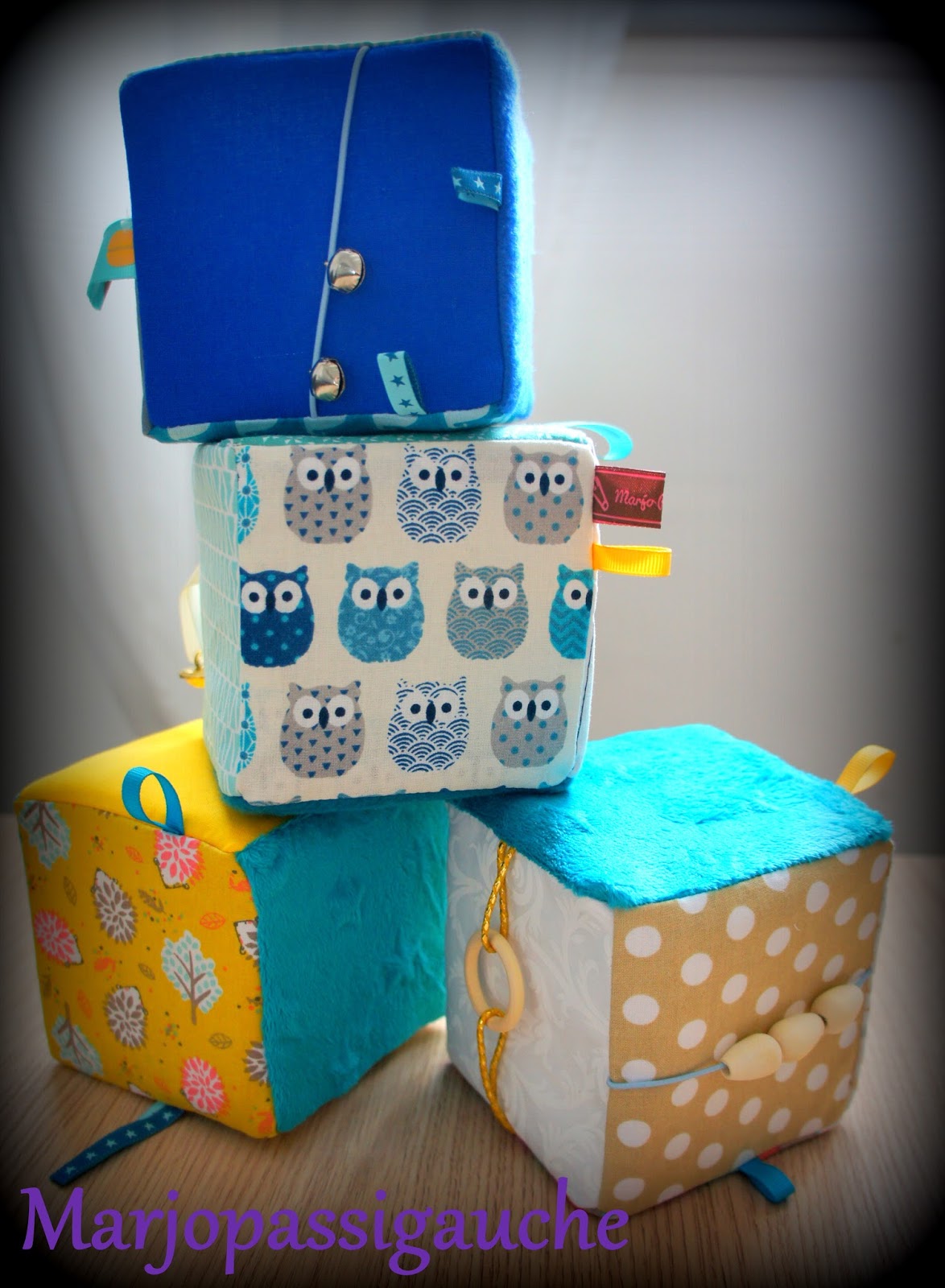 Marjo Pas Si Gauche Tuto Cubes En Mousse Pour L Eveil De Bebe