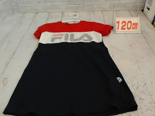 中古品　子供服　１２０ｃｍ　FILA　レッド×ホワイト×ブラック　半袖ワンピース　２２０円