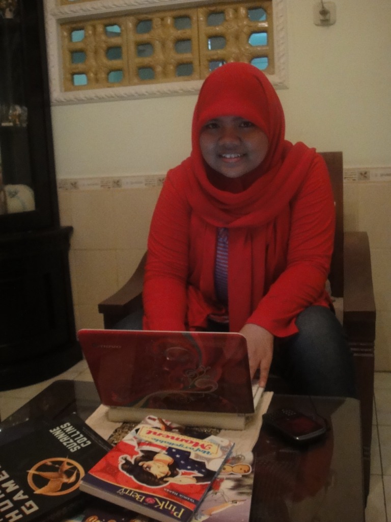 Write a Diary : Yasmin Amira Hanan, Bangga Menjadi Penulis 