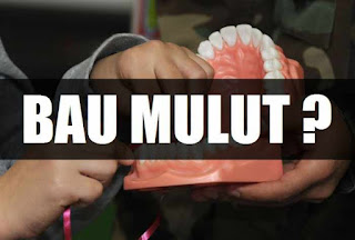 Bau Mulut Akibat Gigi Palsu