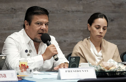 FotoGalería: La candidata a la reelección por Morena, Ana Paty Peralta, durante un encuentro con Asociados Náuticos