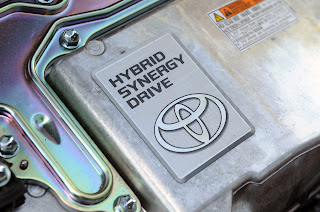 Cars.com calls out Consumer Reports over Toyota Prius C verdict