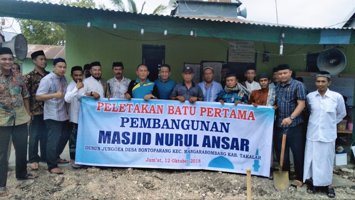 Camatku Lakukan Peletakan Batu Pertama Pembangunan Masjid Nurul Ansar