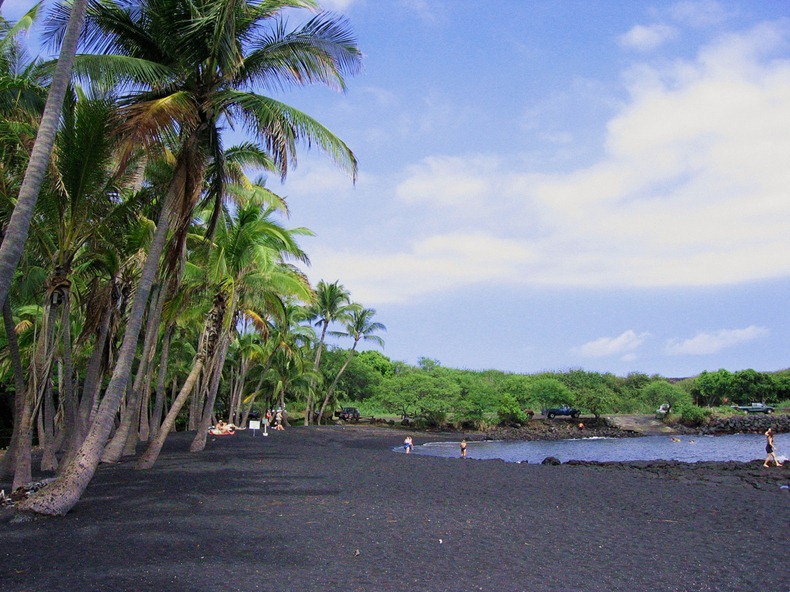 punaluu-black-beach-3