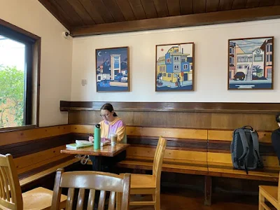 dining area at Java Beach Cafe in San Francisco, California