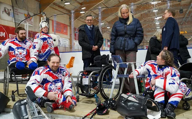 Crown Princess Mette-Marit wore fouquet trousers by Pallas Paris. Norway and Great Britain World Para Ice Hockey match