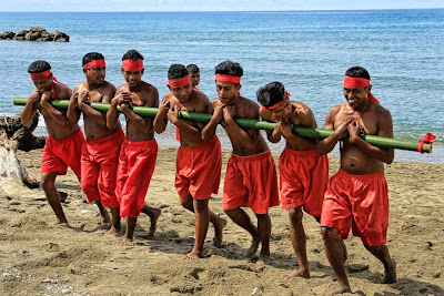 Bambu Gila Permainan Mistis dari Ternate