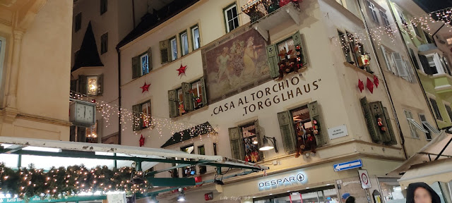 Mercatino di Natale di Bolzano 2023 Piazza delle Erbe