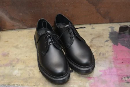 Rekomendasi Sepatu Terbaik 2024: Pilihan Keren Buat Semua Aktivitas