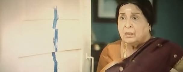 Watch Online Full Hindi Movie Aiyyaa 2012 300MB Short Size On Putlocker Blu Ray Rip