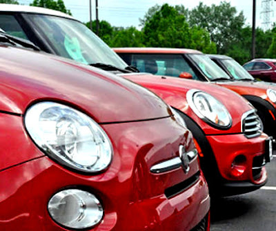 New Fiat 500 vs Mini Cooper August Sales US 