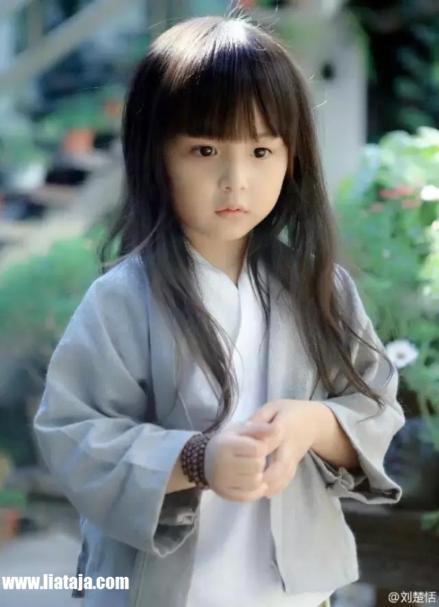 Foto Anak Gadis Kecil Loli Tercantik dan Terimut - liataja.com