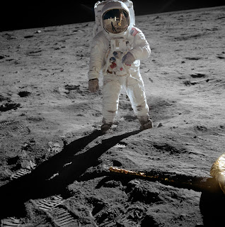 Aldrin Ay yüzeyinde