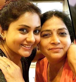 Namitha Family Husband Parents children's Marriage Photos