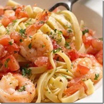 RESEP SPESIAL FETUCCINI PRAWN TOMATO SAUCE