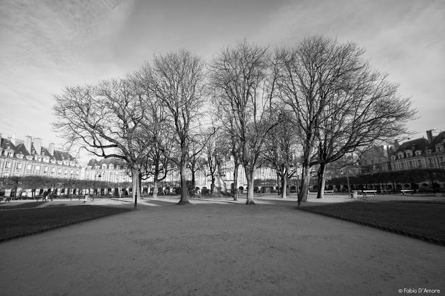 Place des Vosges-Parigi