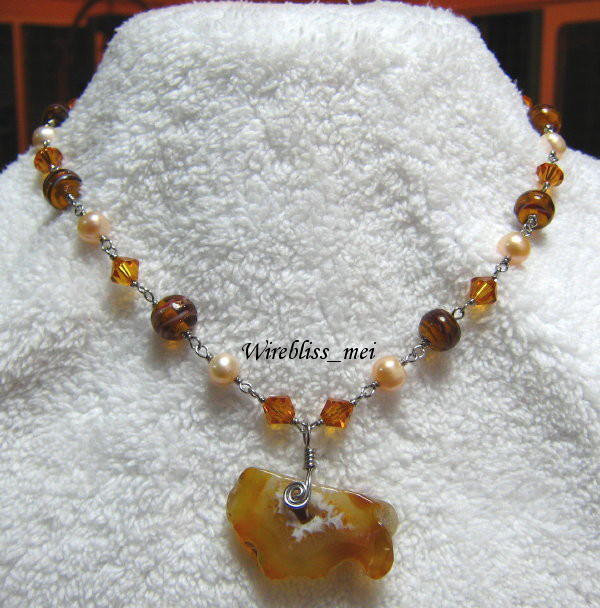 Wire Wrap Agate with Matching Necklace