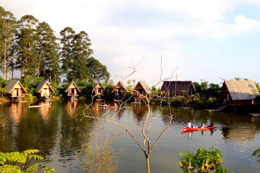 73 Tempat  Wisata di  Bandung  yang Menarik untuk Dikunjungi 