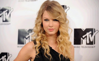 Taylor Swift,Beautiful American Country Pop Singer