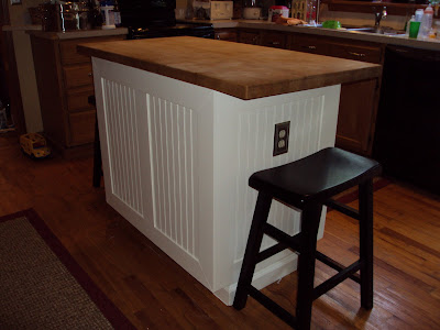 Kitchen Island  Breakfast  on Black   White  Bead Board Wainscoting   Kitchen Island   Breakfast Bar