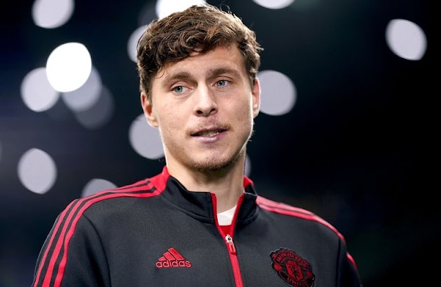 Bóng đá MU ngày 12/11: Victor Lindelof trải lòng về tình cảnh của Man Utd
