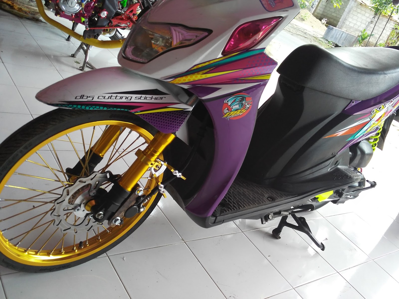 Kumpulan Foto Modifikasi Motor Beat Cutting Terlengkap Gubuk