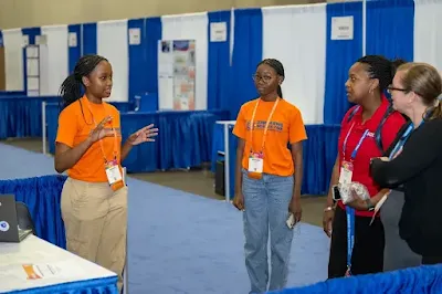 Joanette Ngwenya presents her project at ISEF