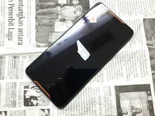 LCD Frame ASUS ROG Phone 1 ROG 1 Z01QD ZS600KL Rusak Untuk Kanibalan