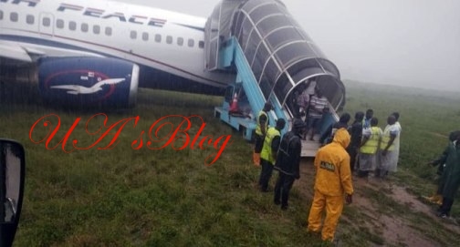 BREAKING!!! Major Disaster Averted As Air Peace Plane Overshoots Runway In Rivers