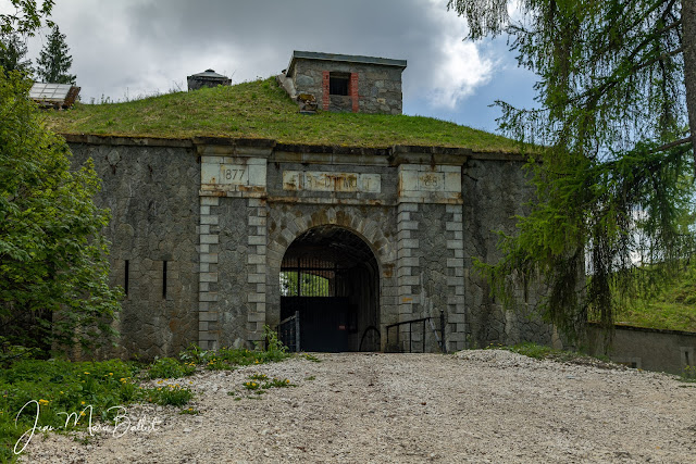 Fort du Mont, place d’Albertville (© Dr Balliet)