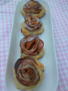 Rosas de hojaldre con manzana.Patedeloca,com