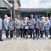 Direksi Serahkan Secara Lansung Hadiah Hut Ke-48 Tahun Perumda AM Kota Padang 